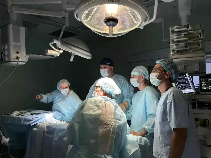 Врачи Красноярска прооперировали девочку с врождённой диафрагмальной грыжей