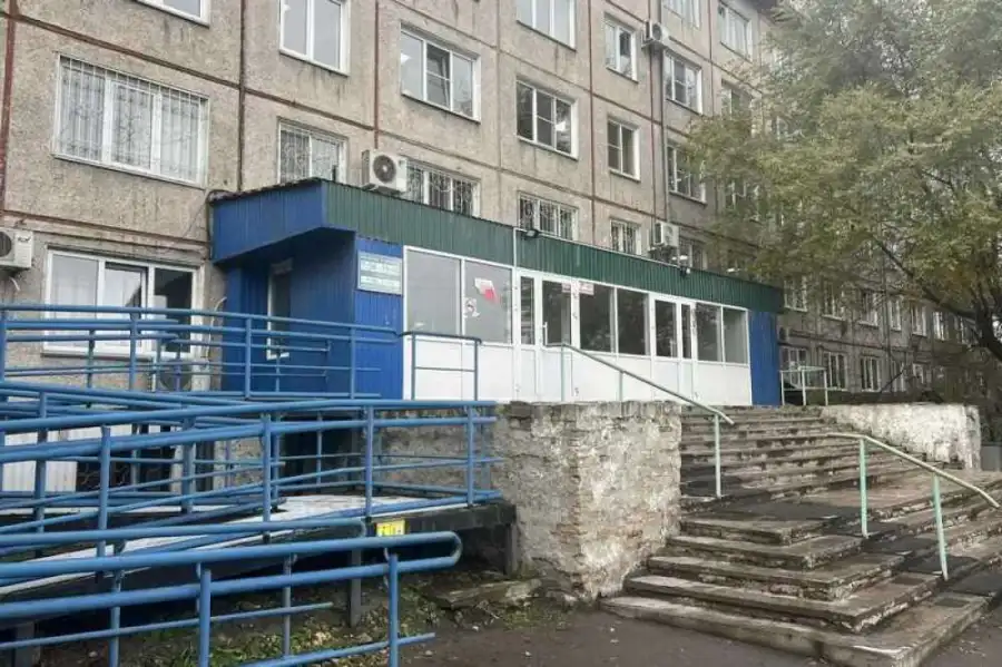 Минусинская прокуратура помогла вернуться больному ребёнку из стационара домой с новым оборудованием